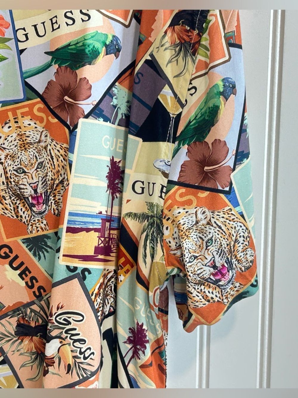 GUESS MEN Tropical Postcard animal print floral Short Sleeve Shirt Size XL. - Picture 11 of 16